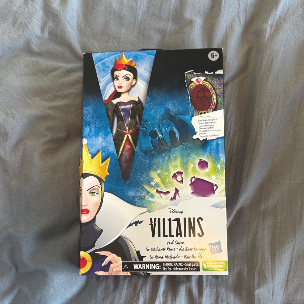 Disney Villains Doll - Evil Queen - NEW! - Picture 3 of 6